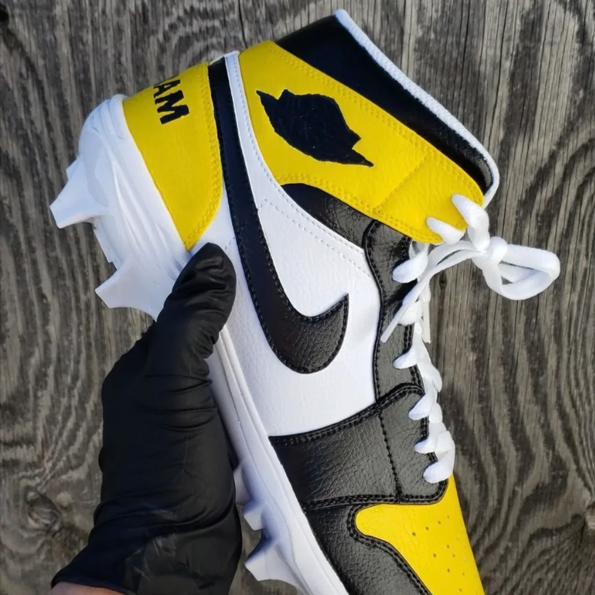 Gunnar Esquivel's top custom